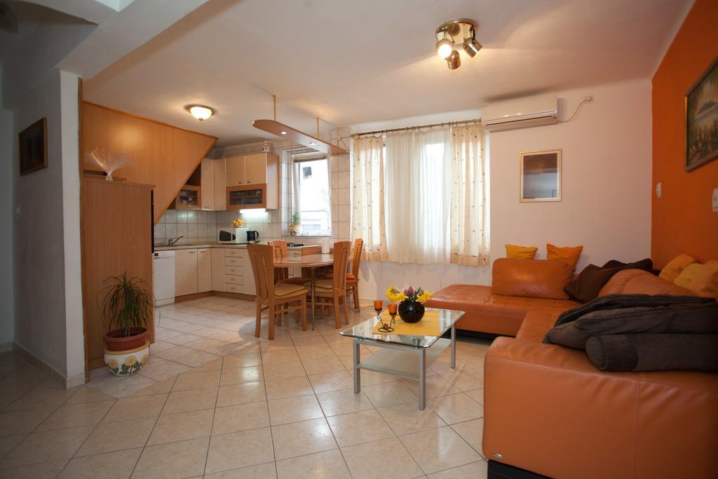 Centar Palace Apartment Σπλιτ Δωμάτιο φωτογραφία